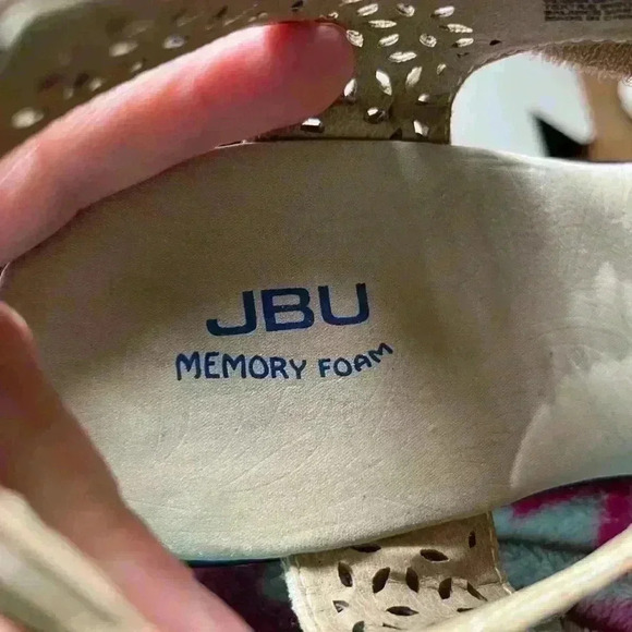 JBU By Jambu Sandy Brown Chloe Wedge Sandal Size 11M - Picture 2 of 9